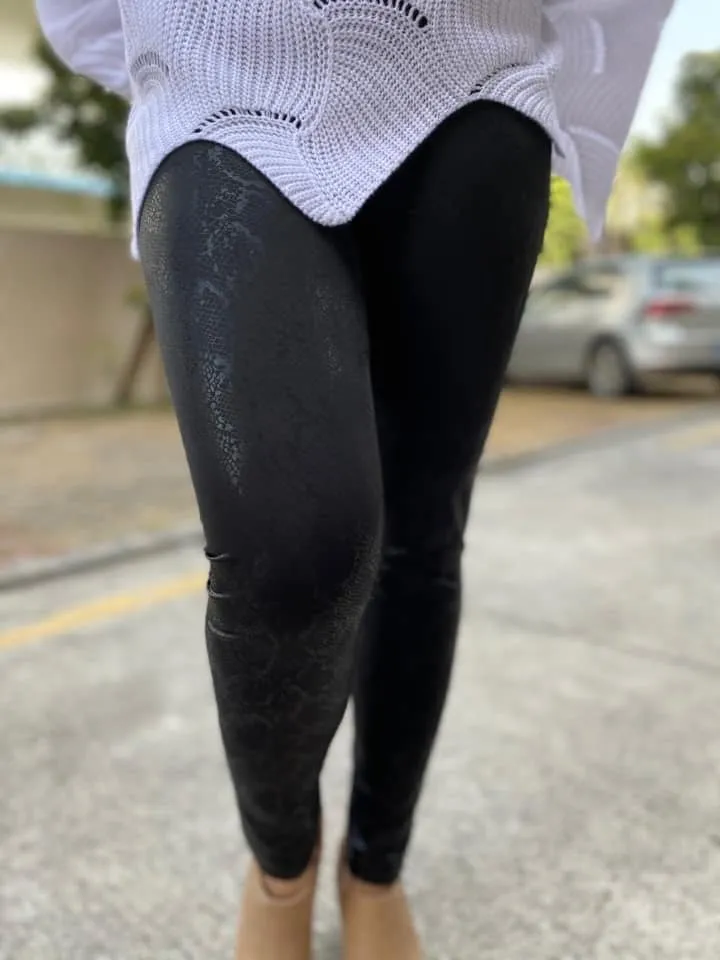 Black Snake Soft Leggings