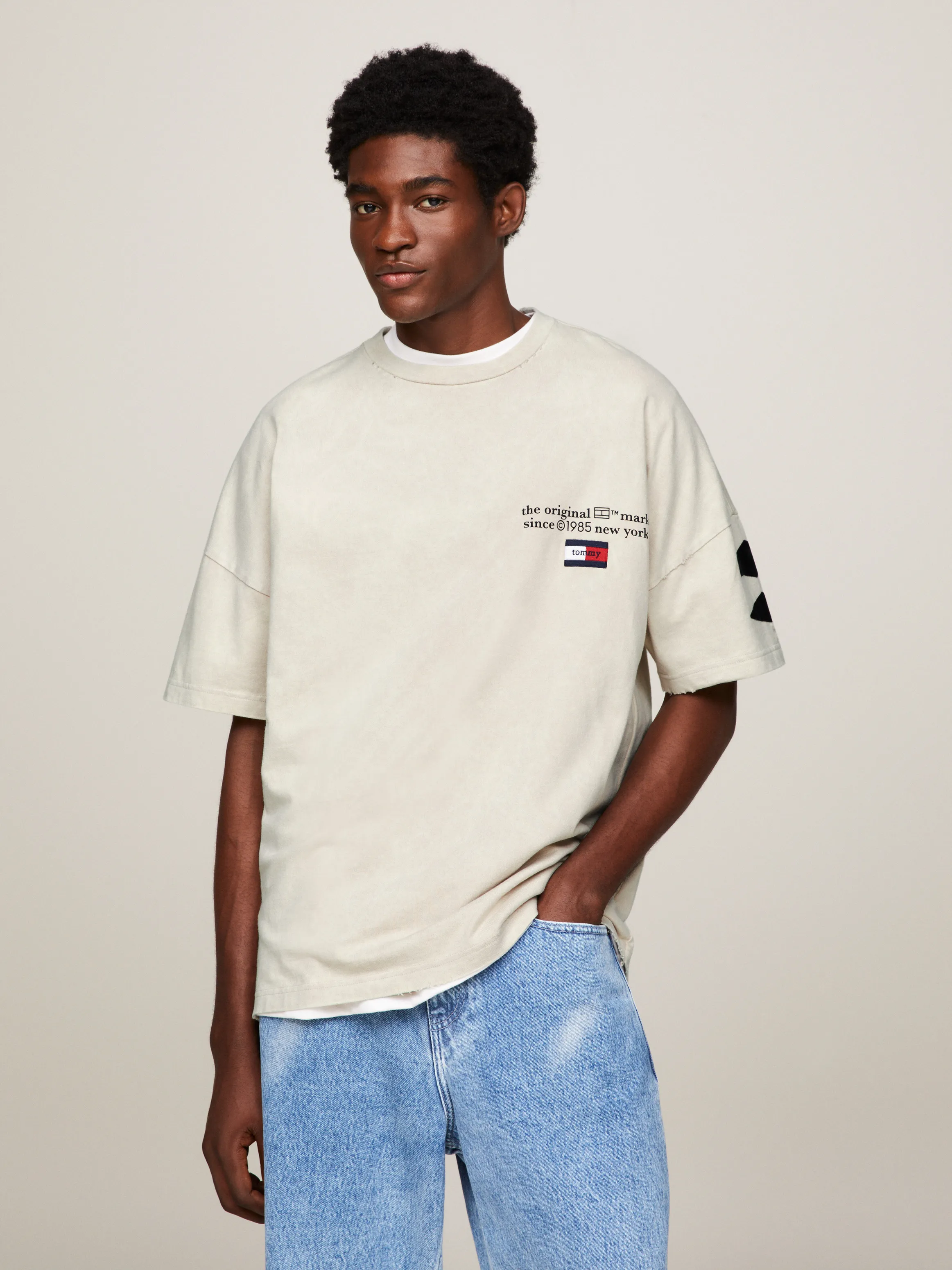 Dual Gender Back Graphic Tee | T-Shirts | Tommy Jeans