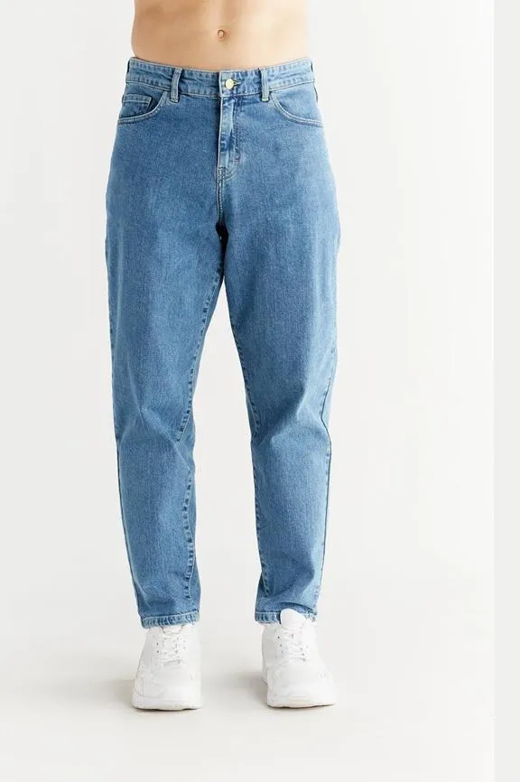 Evermind Jeans Carrot Fit Day Sky Blue