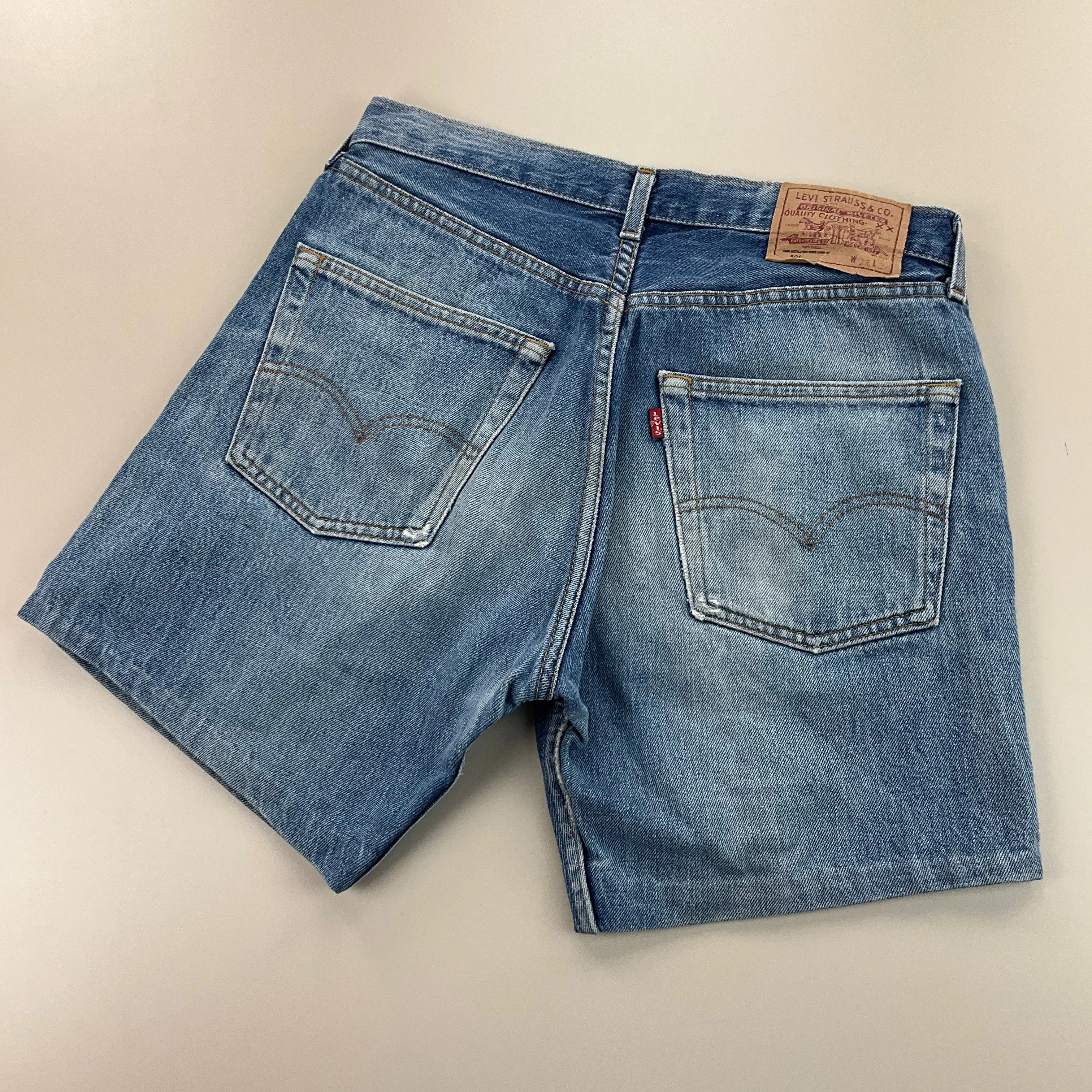 Levis Denim Shorts - W32
