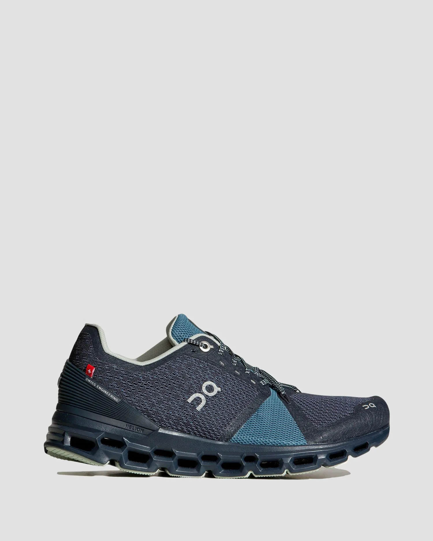 ON RUNNING Cloudstratus Woman shoes 2999866-navy-dust