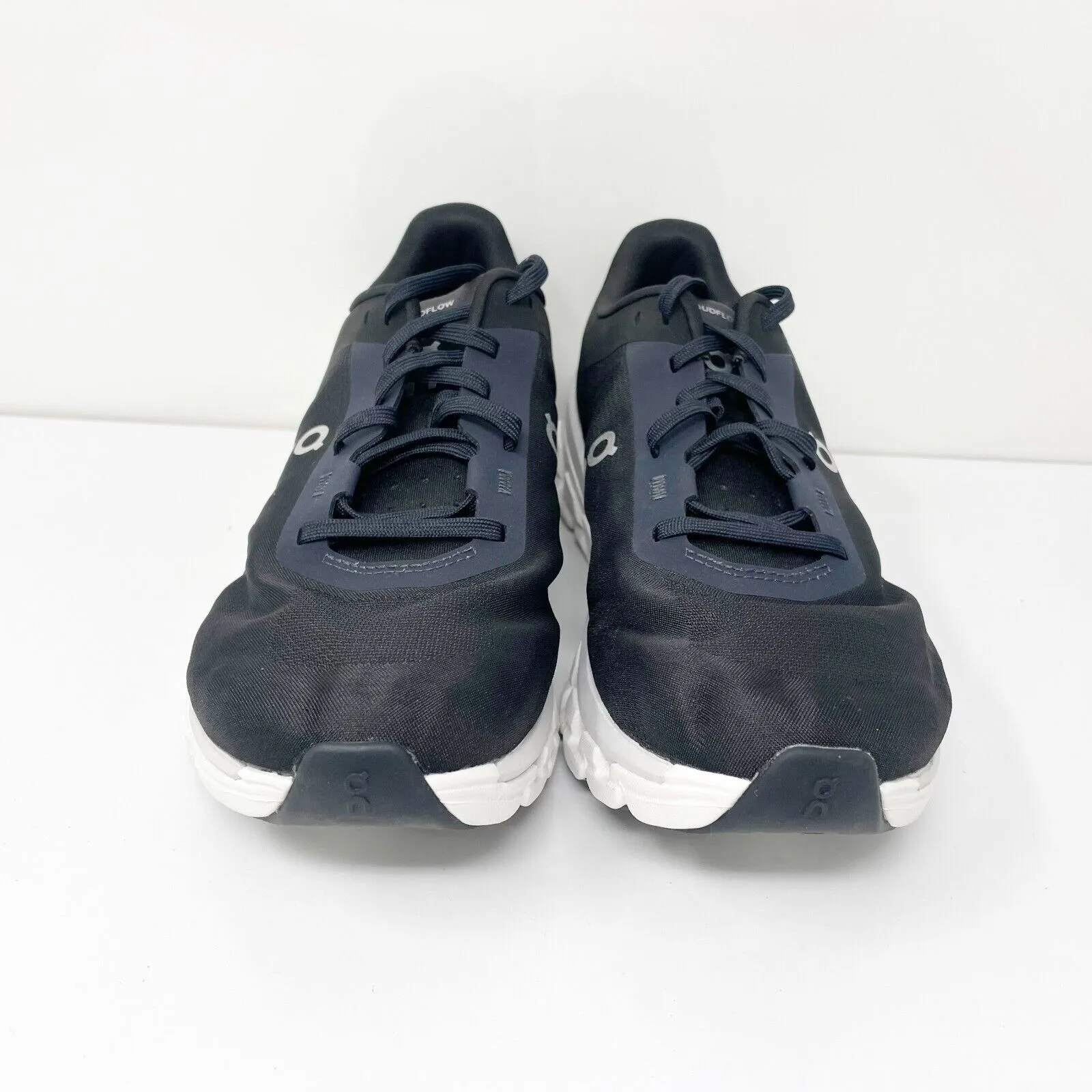 On Womens Cloudflow 4 Black Running Shoes Sneakers Size 8.5