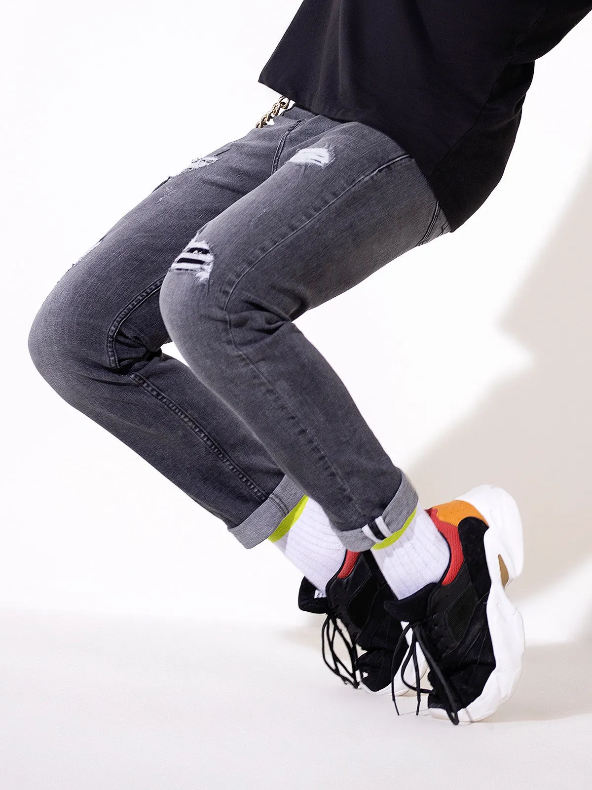 Slim Fit Ripped Jeans - FMBP20-008